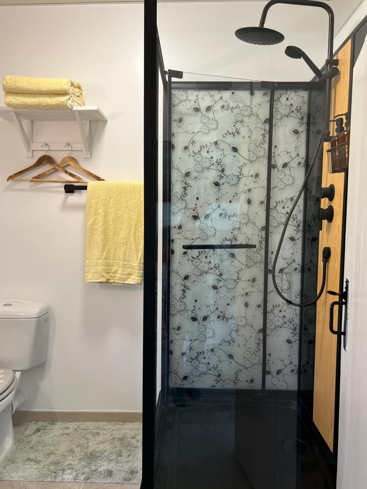 Entire Apartment With Swimming Pool Near Aubeterre Saint-Romain  エクステリア 写真